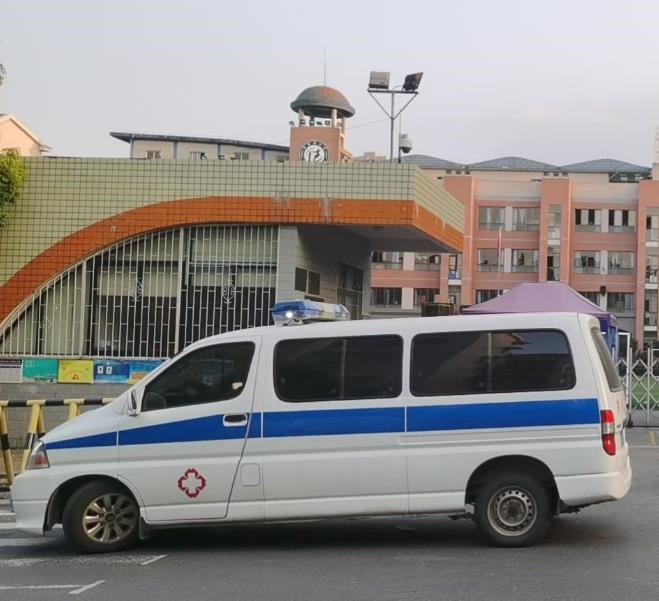 永登救护车出租护送骨折病人一公里多少钱